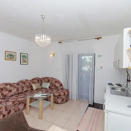 Apartament Derado