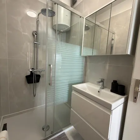 Apartment Derado *